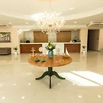 Robolla Apart-hotel