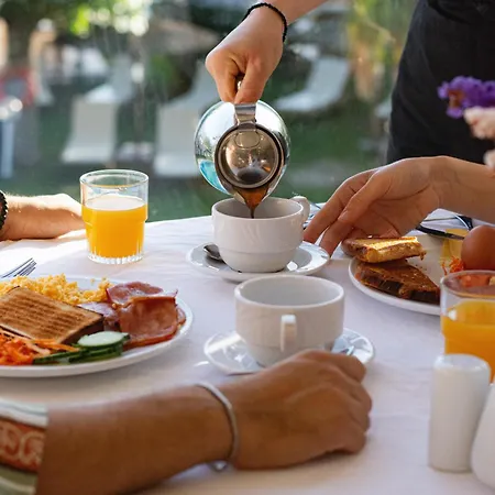 Robolla 4* Roda (Corfu)