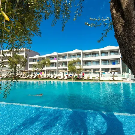 Robolla Aparthotel Roda (Corfu)